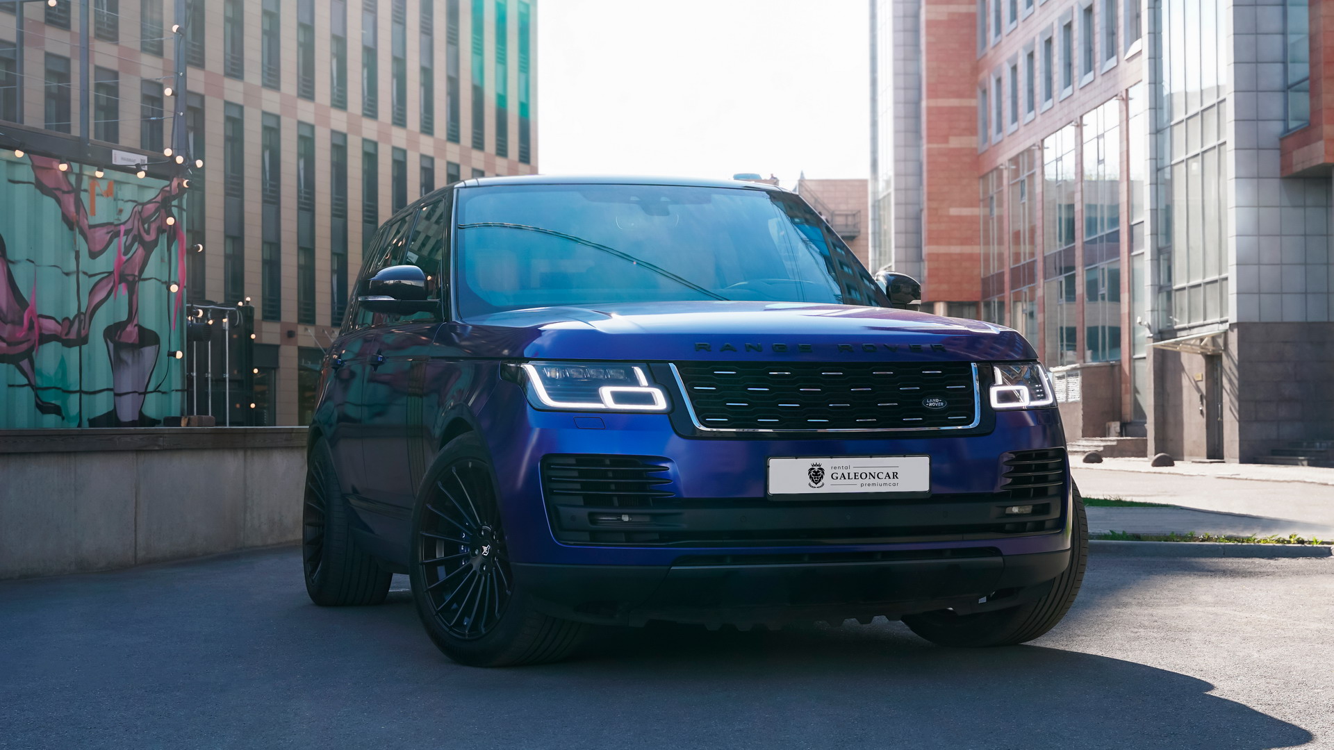 Аренда Range Rover 5.0 Supercharged в Санкт-Петербурге без водителя -  GaleonCar