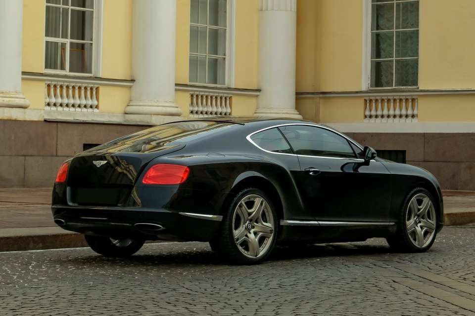 Аренда Bentley Continental GT W12 в Санкт-Петербурге. Фото 2.