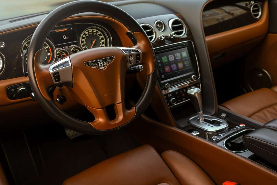 Аренда Bentley Continental GT W12 в Санкт-Петербурге. Фото 1.