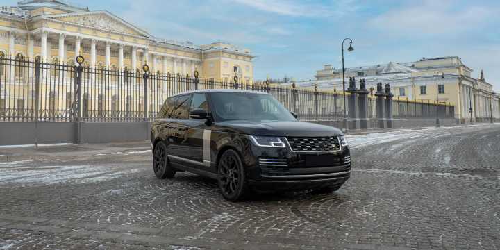 Аренда Range Rover SV Autobiography 5.0 в Санкт-Петербурге