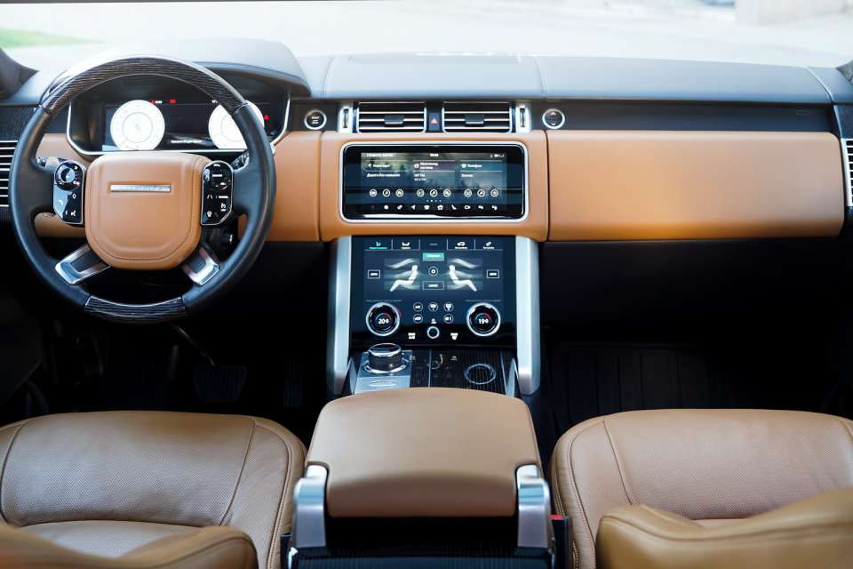 Аренда Range Rover 5.0 Supercharged в Санкт-Петербурге. Фото 2.
