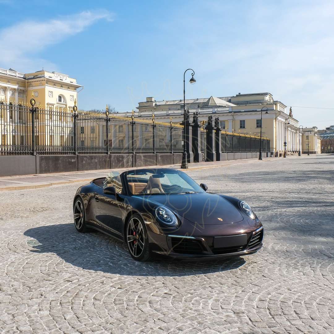Аренда Porsche 911 Carrera 4S Cabriolet в Санкт-Петербурге без водителя -  GaleonCar